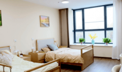 2025年失能护理曲通车!通用康养风华南苑公寓（市